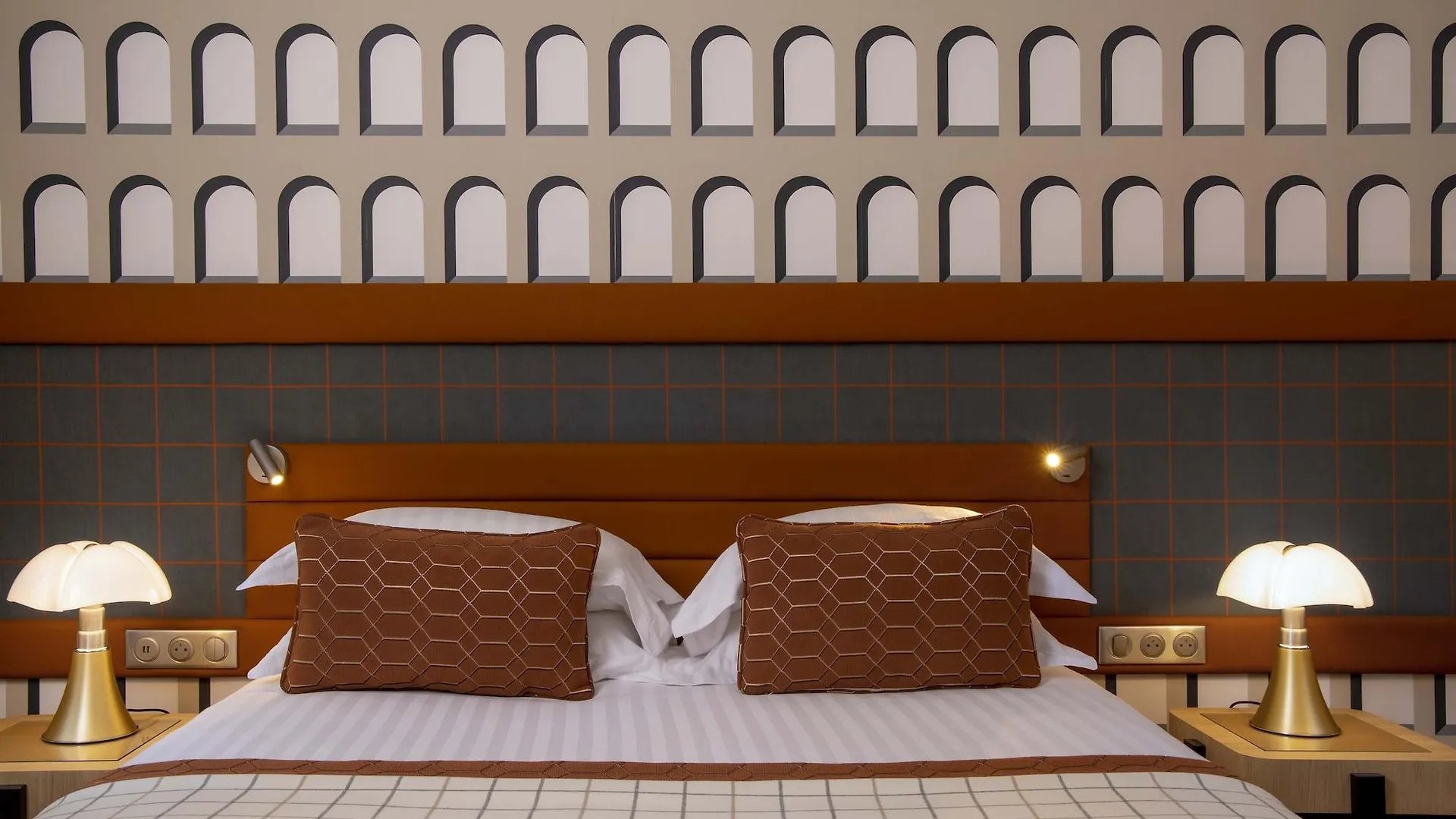 Sleeping Belle Hotel